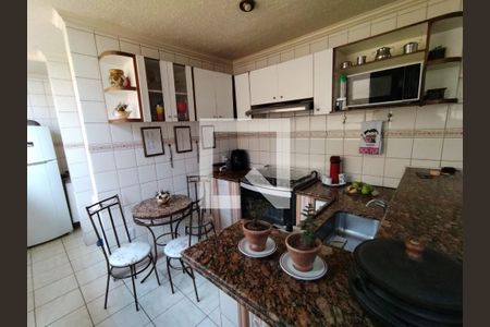 Cozinha de apartamento à venda com 4 quartos, 216m² em Cidade Nova, Belo Horizonte