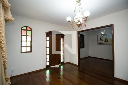 Sala 1 de casa à venda com 5 quartos, 340m² em Aparecida, Belo Horizonte