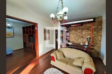 Sala de casa para alugar com 5 quartos, 340m² em Aparecida, Belo Horizonte