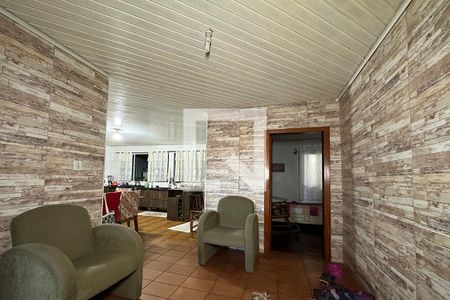 Sala  de casa à venda com 3 quartos, 120m² em São José, Canoas