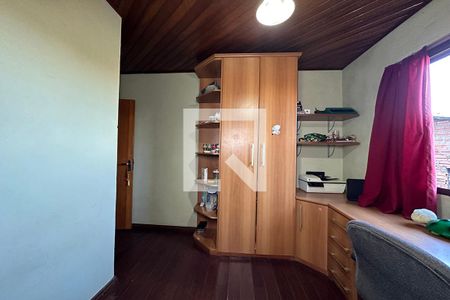 Quarto 1 de casa à venda com 3 quartos, 120m² em São José, Canoas