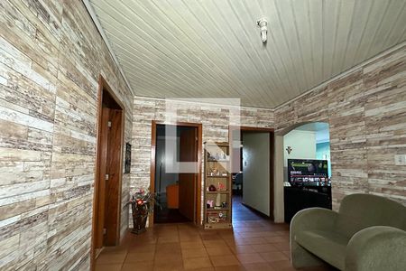 Sala  de casa à venda com 3 quartos, 120m² em São José, Canoas