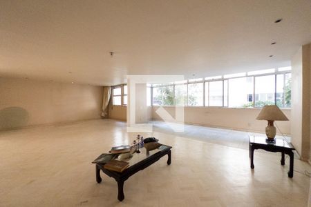 Apartamento à venda com 305m², 5 quartos e 1 vagaSala