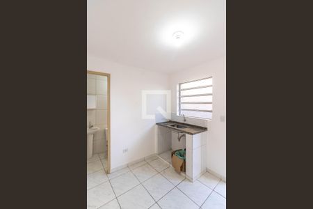 Cozinha de casa para alugar com 1 quarto, 35m² em Vila Penteado, São Paulo