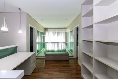 Corredor quartos de apartamento à venda com 4 quartos, 305m² em Jardim Paulistano, São Paulo