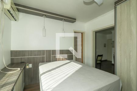 Quarto Suíte de apartamento para alugar com 1 quarto, 43m² em Vila Ipiranga, Porto Alegre