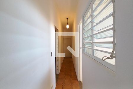 Corredor de casa à venda com 3 quartos, 350m² em Jardim Leonor, Campinas