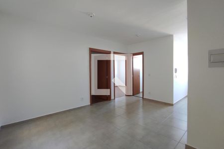 Sala de apartamento para alugar com 2 quartos, 43m² em Conjunto Residencial Jose Said Sobrinho, Ribeirão Preto