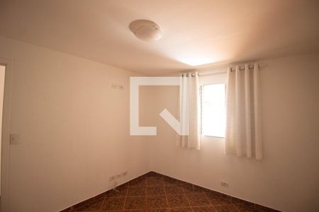 Quarto 2 de casa para alugar com 2 quartos, 70m² em Vila Osasco, Osasco