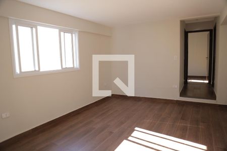 Sala de casa para alugar com 2 quartos, 60m² em Vila Zulmira, São Paulo