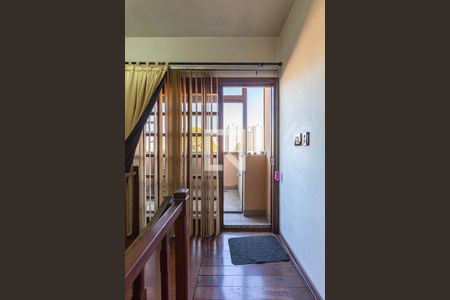 Casa à venda com 160m², 2 quartos e 3 vagas Casa à venda com 160m², 2 quartos e 3 vagasHall Dormitórios