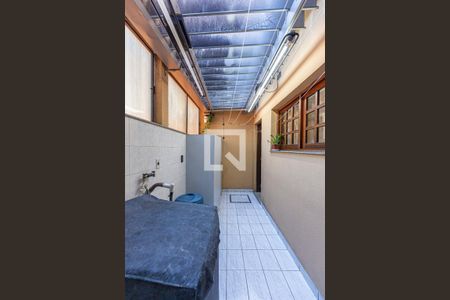 Casa à venda com 160m², 2 quartos e 3 vagas Casa à venda com 160m², 2 quartos e 3 vagasÁrea de Serviço