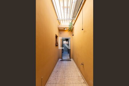 Casa à venda com 160m², 2 quartos e 3 vagas Casa à venda com 160m², 2 quartos e 3 vagasCorredor Externo