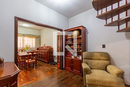 Casa à venda com 160m², 2 quartos e 3 vagas Casa à venda com 160m², 2 quartos e 3 vagasLiving