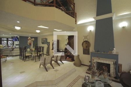 Sala de casa à venda com 3 quartos, 344m² em Fátima, Canoas