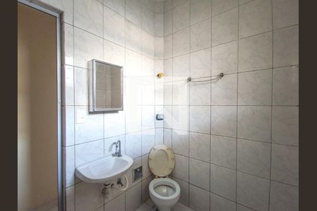 Banheiro de casa para alugar com 2 quartos, 60m² em Parque Novo Mundo, São Paulo