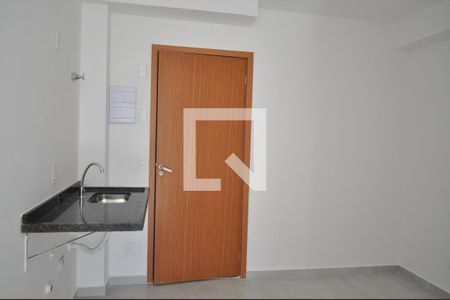 Cozinha de apartamento à venda com 1 quarto, 24m² em Vila Mazzei, São Paulo