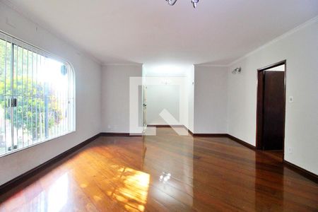 Sala de casa para alugar com 3 quartos, 320m² em Vila Curuçá, Santo André