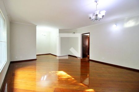 Sala de casa para alugar com 3 quartos, 320m² em Vila Curuçá, Santo André