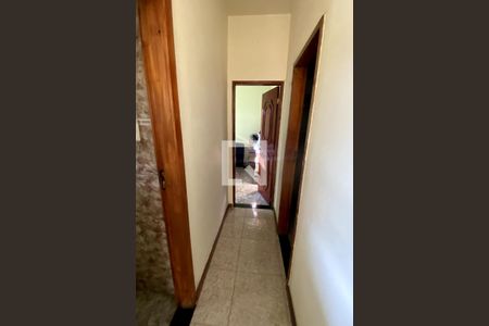 Corredor de casa para alugar com 2 quartos, 90m² em Vila São Luís, Duque de Caxias