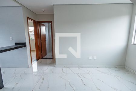 Sala de apartamento à venda com 2 quartos, 120m² em Letícia, Belo Horizonte