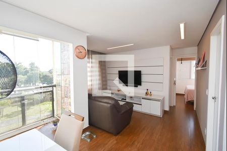 Sala de apartamento à venda com 2 quartos, 60m² em Parque Edu Chaves, São Paulo