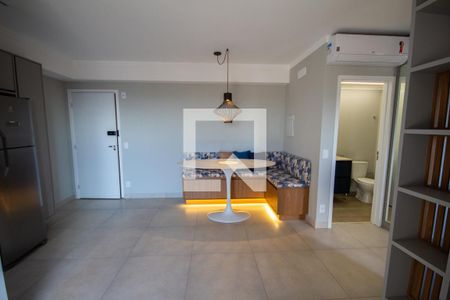 Sala de kitnet/studio para alugar com 1 quarto, 43m² em Jardim Sumare, Ribeirão Preto