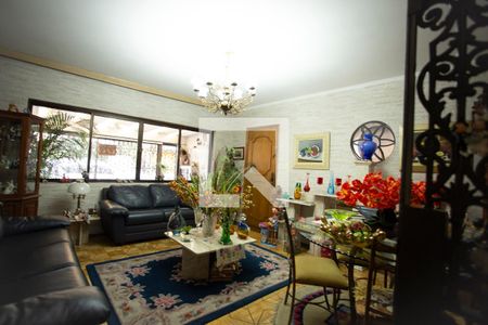 Detalhe Sala de casa para alugar com 3 quartos, 186m² em Jardim Maria Estela, São Paulo