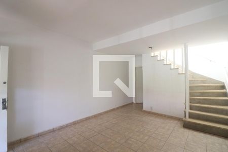 Sala  de casa à venda com 2 quartos, 160m² em Vila Paulicéia, São Paulo