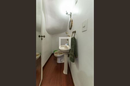 Lavabo de casa à venda com 3 quartos, 140m² em Cursino, São Paulo