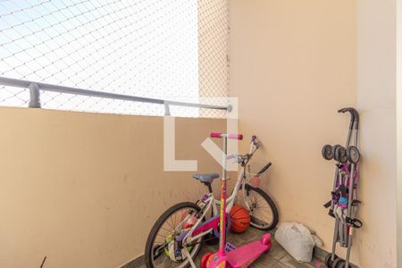 Sacada de apartamento à venda com 3 quartos, 74m² em Jaguaribe, Osasco
