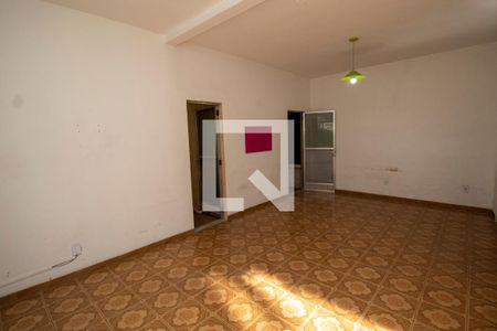 Sala 1 de casa à venda com 5 quartos, 300m² em Braz de Pina, Rio de Janeiro