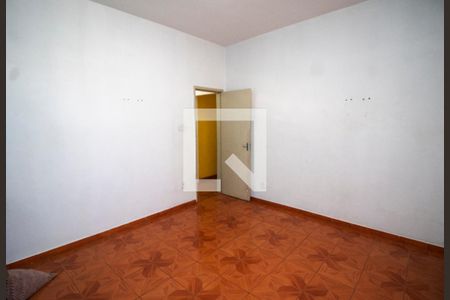 Quarto2 de casa à venda com 5 quartos, 300m² em Braz de Pina, Rio de Janeiro