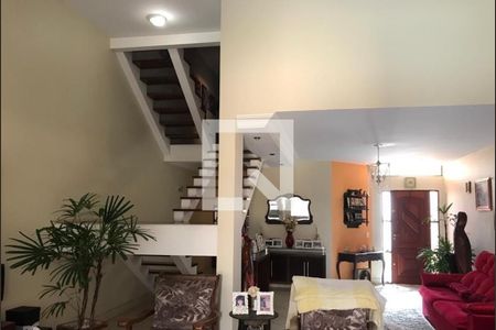 Casa à venda com 3 quartos, 250m² em Jardim Utinga, Santo André