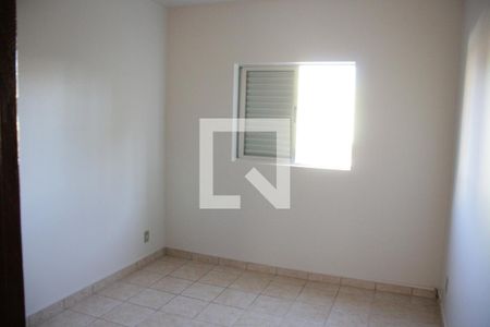 Quarto 2 de apartamento para alugar com 3 quartos, 79m² em Santa Mônica, Uberlândia