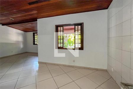 Casa à venda com 3 quartos, 255m² em Vargem Grande, Rio de Janeiro