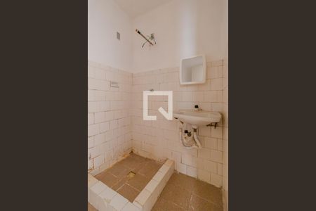 Banheiro de kitnet/studio à venda com 1 quarto, 29m² em Farroupilha, Porto Alegre