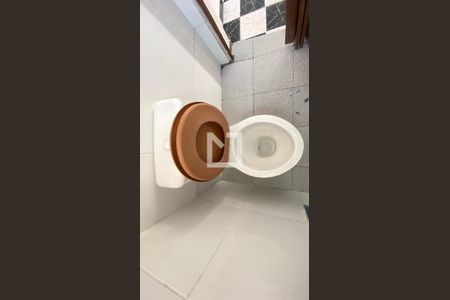 Banheiro  de casa à venda com 1 quarto, 12m² em Jardim Vergueiro (sacomã), São Paulo
