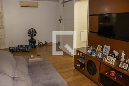 Sala de apartamento à venda com 2 quartos, 81m² em Icaraí, Niterói