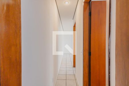 Corredor de apartamento para alugar com 1 quarto, 40m² em Pinheiros, São Paulo