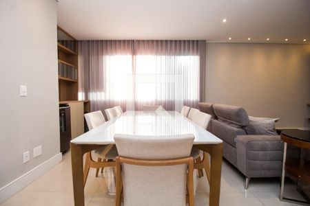 Sala de apartamento para alugar com 4 quartos, 138m² em Santo Antônio, Belo Horizonte