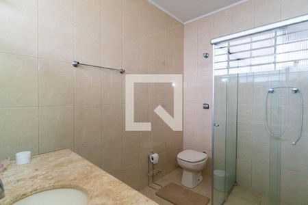 Banheiro da Suíte de casa à venda com 3 quartos, 187m² em Vila Alexandria, São Paulo