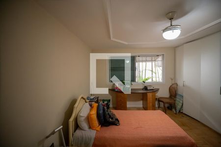 Casa à venda com 596m², 4 quartos e 10 vagas Casa à venda com 596m², 4 quartos e 10 vagasQuarto 3