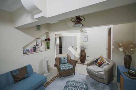 Casa à venda com 596m², 4 quartos e 10 vagas Casa à venda com 596m², 4 quartos e 10 vagasEscritorio