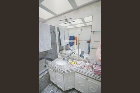 Casa à venda com 596m², 4 quartos e 10 vagas Casa à venda com 596m², 4 quartos e 10 vagasSuite 2 Quarto 4