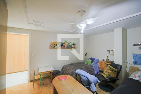 Casa à venda com 596m², 4 quartos e 10 vagas Casa à venda com 596m², 4 quartos e 10 vagasSuite 2 Quarto 4