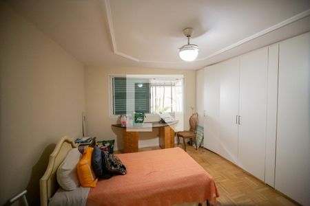 Casa à venda com 596m², 4 quartos e 10 vagas Casa à venda com 596m², 4 quartos e 10 vagasQuarto 3