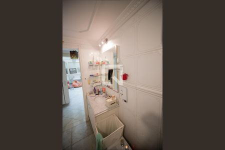 Casa à venda com 596m², 4 quartos e 10 vagas Casa à venda com 596m², 4 quartos e 10 vagasBanheiro Social