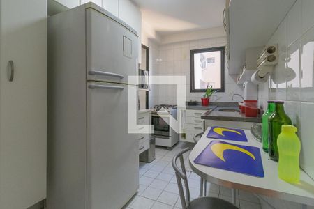 cozinha de apartamento para alugar com 2 quartos, 70m² em Cerqueira César, São Paulo