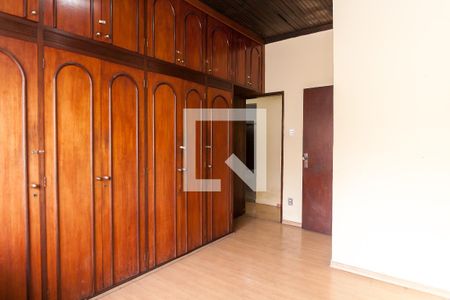 suite de casa à venda com 4 quartos, 370m² em Quintas, Nova Lima